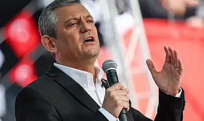 Özgür Özel Gençlere Vizesiz Bir Yaşam, Yasaksız Bir Yaşam Vadediyoruz