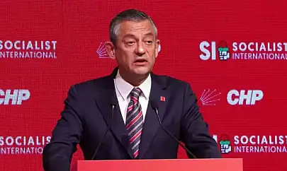 Özgür Özel Sosyalist Enternasyonal Konsey Toplantısı'nda Konuştu