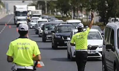 Radarlar arttırıldı: Bakan Yerlikaya'dan Kurban Bayramı için yola çıkacaklara uyarı!