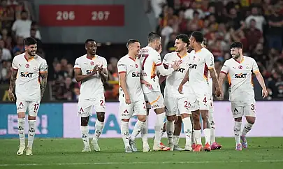 Şampiyon Galatasaray Göztepe'yi Rahat Geçti 2-0