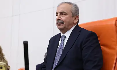 Sırrı Süreyya Önder Hayatını Kaybetti