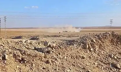 Humus'ta Suriye ordusu ve ABD askerlerine saldırı, savaş uçakları havalandı