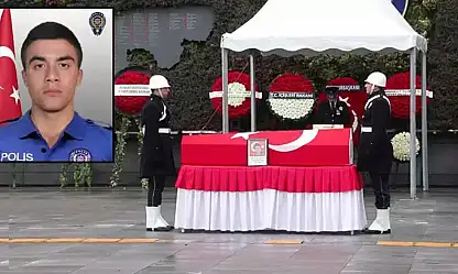 Şehit polis memuru Emre Albayrak için İstanbul İl Emniyet Müdürlüğünde tören düzenlendi