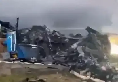 Helikopter, evin üzerine düştü: 5 ölü