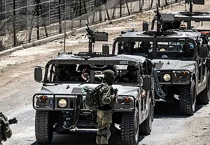 İsrail ordusu Suriye'nin Kuneytra ilinde baskın düzenledi