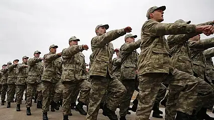 Askerlik Sisteminde Büyük Değişiklik Masada