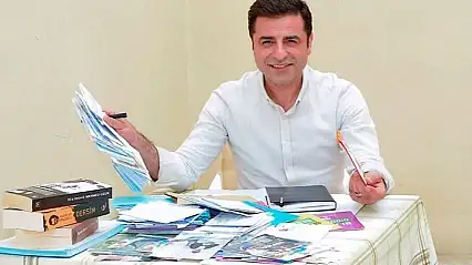 Selahattin Demirtaş'tan Milletvekillerine Çağrı