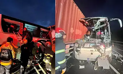 Yolcu otobüsü, otoyolda TIR'a çarptı 6 ölü, 11 yaralı