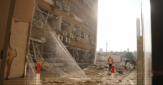 İran'ın füzesi İsrail'de bir hastaneye düştü! İşte saat saat İsrail ve İran'da yaşananlar