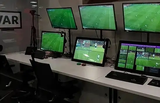 Galatasaray Alanyaspor Maçının Yabancı VAR Hakemi Kim?