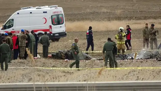 6 Askerin Şehit Olduğu Helikopter Kazası Nasıl Oldu? MSB'den Dikkat Çeken Açıklama