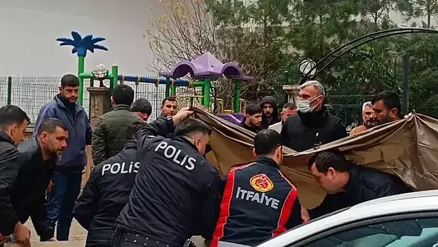 7'nci kattaki dairenin balkonundan düşen kadın öldü