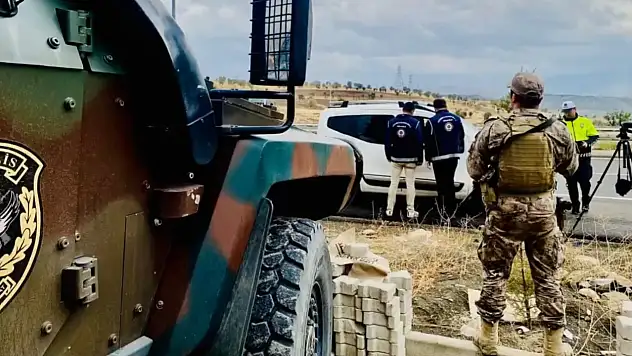 81 İlde 783 düzensiz göçmen ile 169 organizatör yakalandı