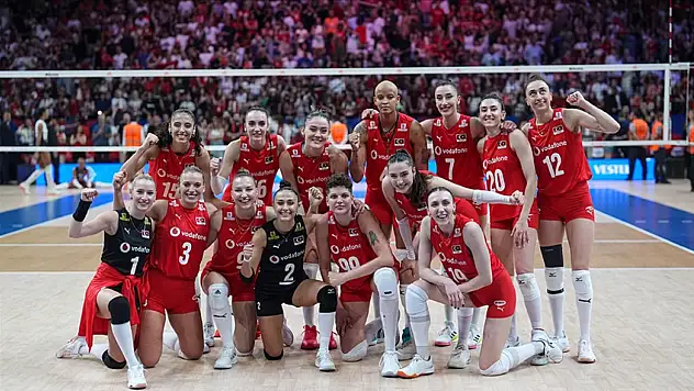 A Milli Kadın Voleybol Takımımız Dünya Voleybol Şampiyonası'nda son 16'ya yükseldi!