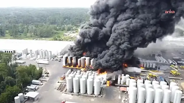 ABD'nin Louisiana eyaletinde oto bakım ürünleri fabrikasında patlama!