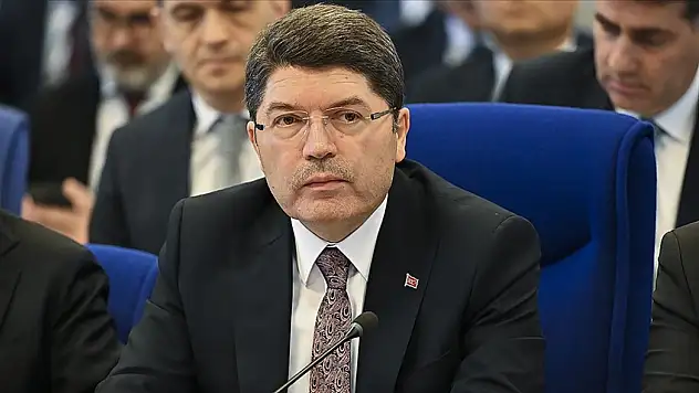 Adalet Bakanı Tunç Bahçeli'nin İmamoğlu'nun davasının TRT çağrısına yanıt verdi