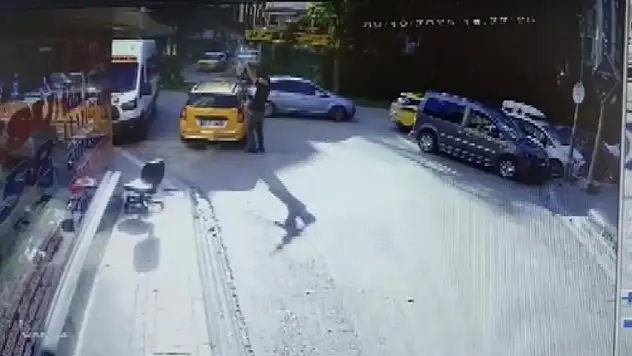 Adana'da kafeye otomatik tüfekle saldırdı!