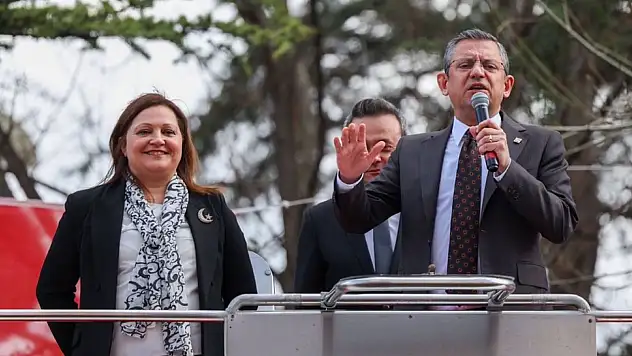 Afyon Belediye Başkanı Burcu Köksal AK Parti'ye mi geçecek?