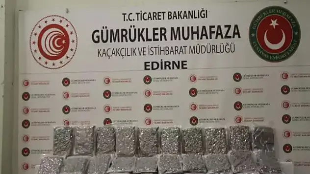 Ağrı, Edirne ve Iğdır'da 4 milyar 385 milyon TL değerinde uyuşturucu madde ele geçirildi