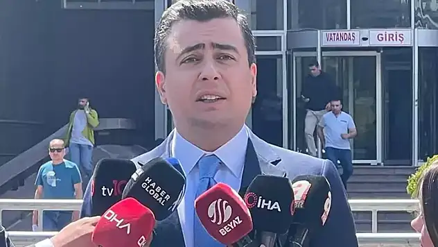 AK Parti'li Gökçek'ten Mansur Yavaş Hakkında Suç Duyurusu