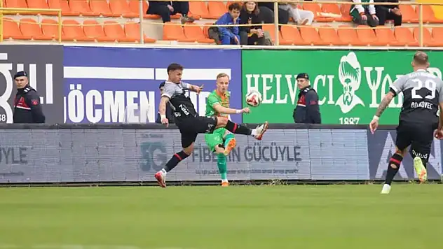 Alanyaspor   Fatih Karagümrük'ü 2-0 yendi