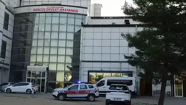 Aynı aileden 3 kişi, sobadan sızan gazdan zehirlendi