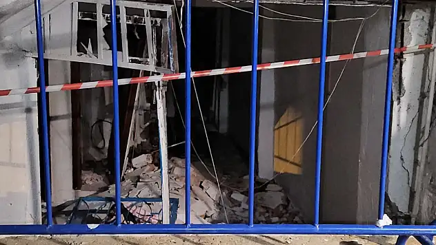 Bağcılar'da tüp patlaması 1'i ağır 3 kişiyi yaraladı!