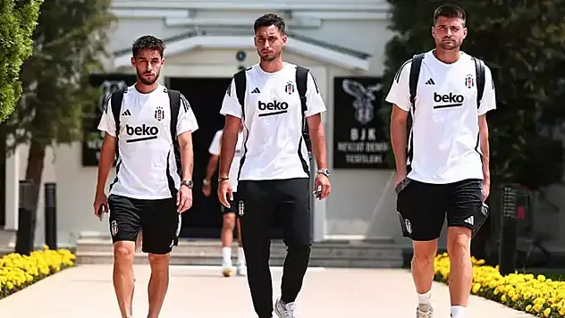Beşiktaş, St. Patrick's maçı için İrlanda'ya uçtu