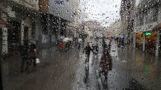 Bugün Hava Kaç Derece Olacak? 4 İlde Kuvvetli Yağış Bekleniyor