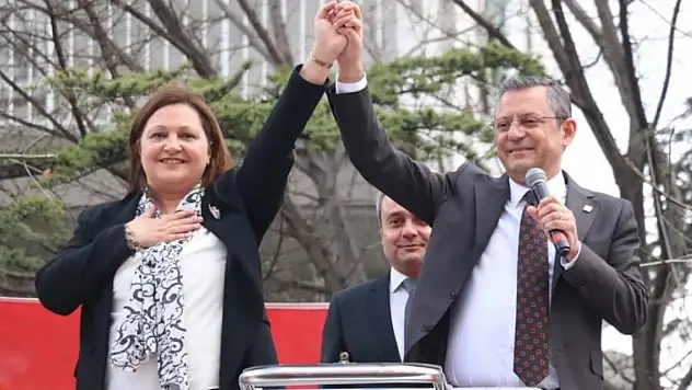 Burcu Köksal'dan AK Parti'ye katılacağı iddialarına ilişkin açıklama