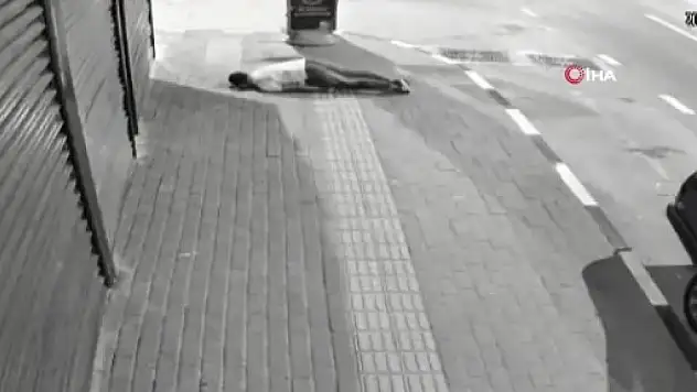 Bursa dehşet: Kalabalığa dalıp başından vurdu