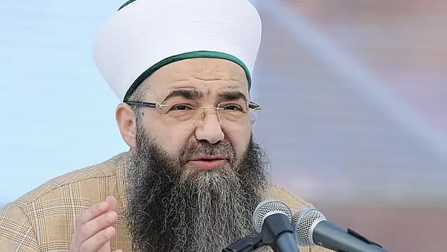 Cübbeli Ahmet: Ekonominin Bozuk Olması İnsanları Günahlardan Uzak Tutuyor