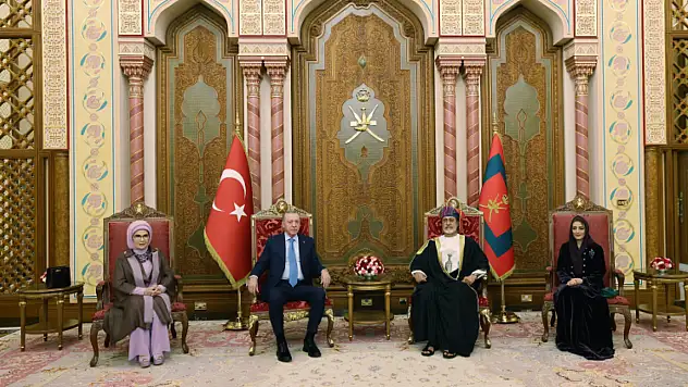 Cumhurbaşkanı Erdoğan Al Alam Sarayı'nda Umman Sultanı Heysem bin Tarık ile görüştü