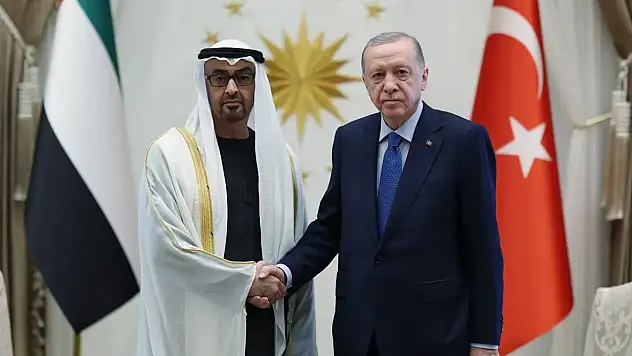 Cumhurbaşkanı Erdoğan, BAE Devlet Başkanı El Nahyan'ı Resmi Törenle Karşıladı