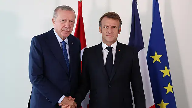 Cumhurbaşkanı Erdoğan, Fransa Cumhurbaşkanı Macron ile görüştü