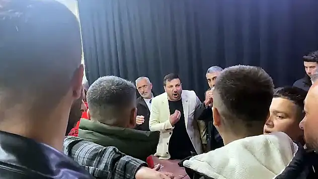 Davut Güloğlu Neden X'de Gündem Oldu? Vatandaşlar ile Neden Tartıştı?