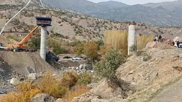 Diyarbakır'da viyadük iskele çöktü 4 işçi hayatını kaybetti