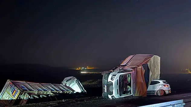 Diyarbakır'da zincirleme trafik kazası: 4 ölü, 13 yaralı!