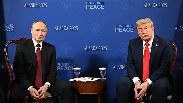 Donald Trump: Putin'in, Zelensky'nin ve muhtemelen benim de olduğum bir görüşme ayarlayacaklar