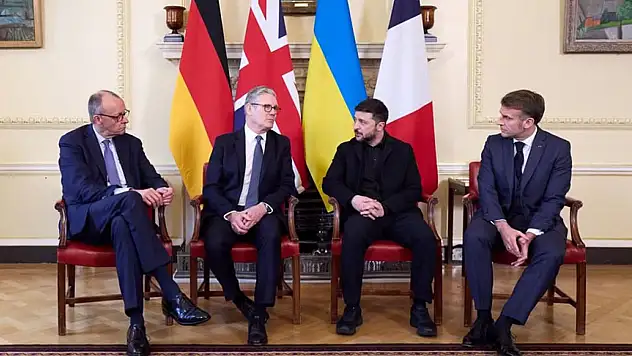 E3 ülkeleri: 'Ukrayna'yı, barışı destekliyoruz'