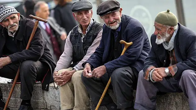 Emeklilere Müjde Onlarca Alanda İndirim Geliyor