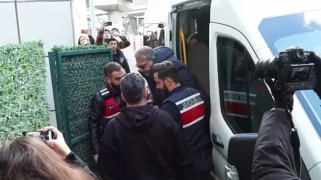 Emel Müftüoğlu Ve Oktay Kaynarca Serbest Bırakıldı