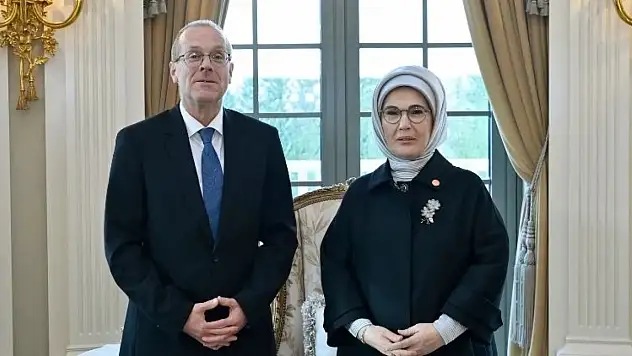 Emine Erdoğan, DSÖ heyetiyle görüştü