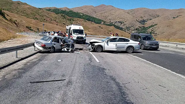Erzincan'da katliam gibi kaza! Çok sayıda ölü ve yaralı