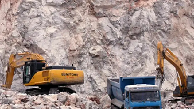 Erzurum'da taş ocağında göçük meydana geldi! Valilikten açıklama