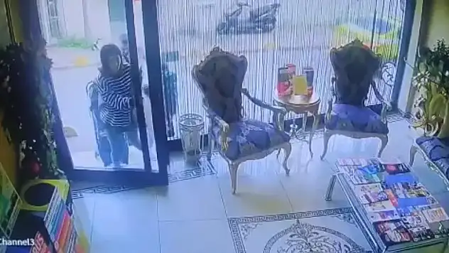 Fatih'te zehirlenen Böcek ailesinin otele giriş görüntüleri ortaya çıktı