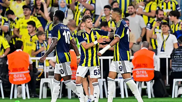 Fenerbahçe'den Feyenoord'a 5 Gollü Darbe