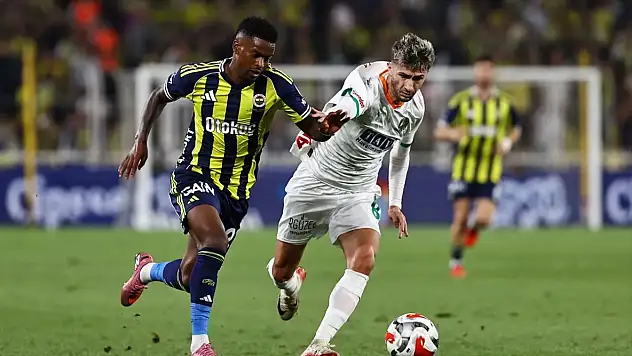 Fenerbahçe, Kadıköy'de Alanyaspor'la 2-2 Berabere Kaldı!