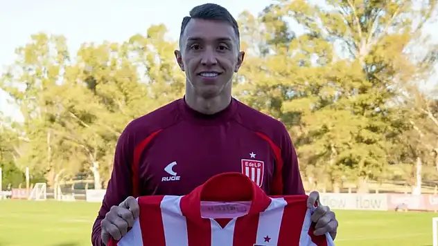 Fernando Muslera yeni takımıyla sözleşme imzaladı