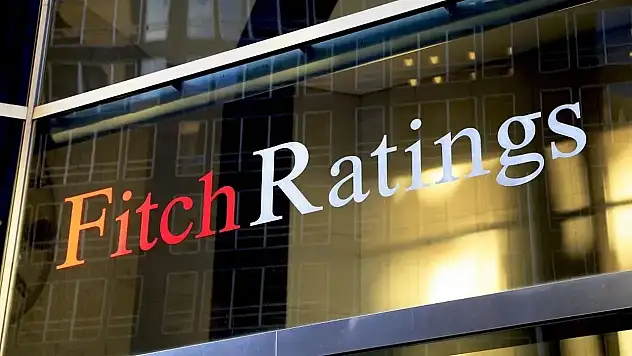Fitch Türkiye'nin Kredi Notu Görünümünü Durağandan Pozitife Çevirdi